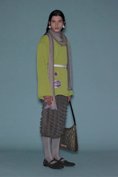 Look 11